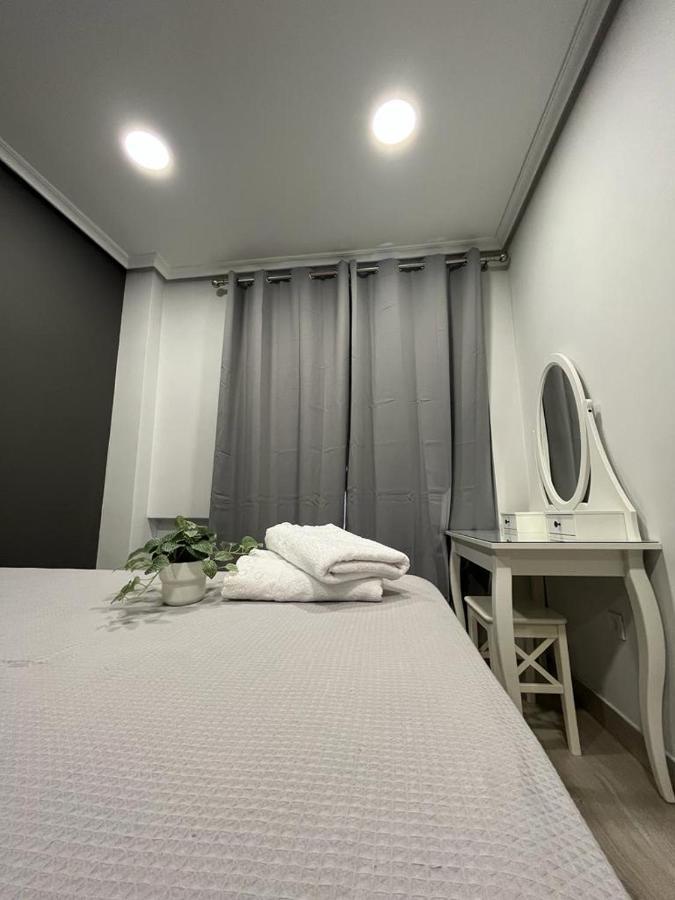 Apartamento Deluxe, 4 Habitaciones, Parking Madrid Exterior foto